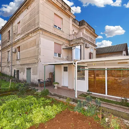 Smilja 2305 公寓 普拉