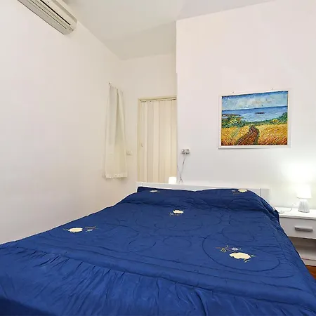 Smilja 2305 Апартаменти