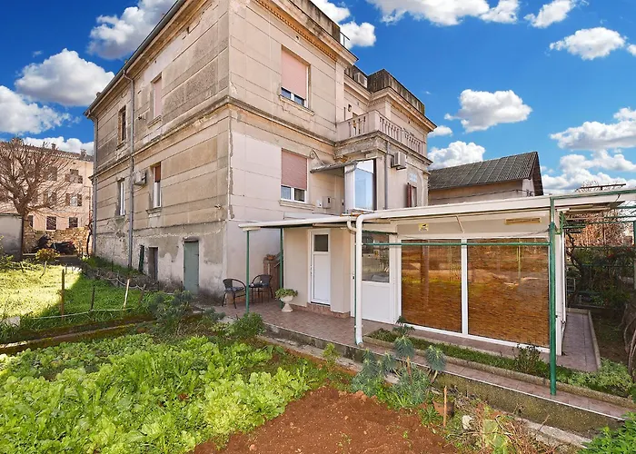 Smilja 2305 Apartment Pula